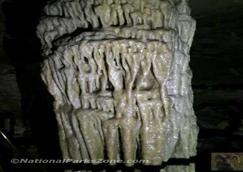 Picture of a stalagtite in Mammoth Cave National Park