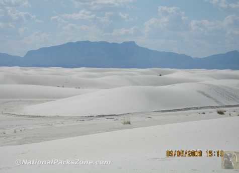 Picture of the dunes at White Sands National Park